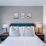 Appartement Centre - 2 Bed Penthouse With Balcony