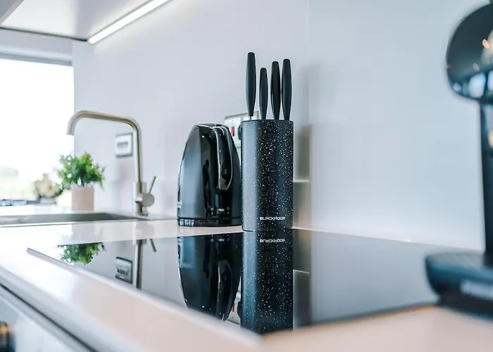 Centre - 2 Bed Penthouse With Balcony