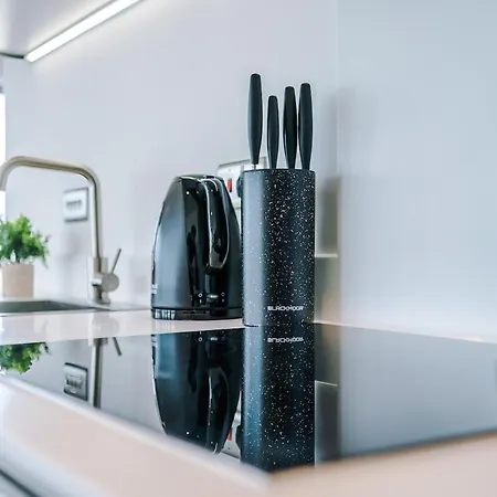 Centre - 2 Bed Penthouse With Balcony